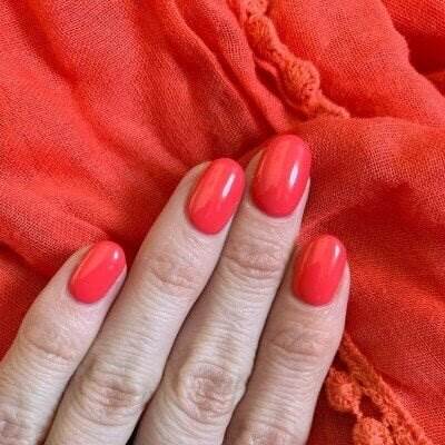 SMALTO CND VINYLUX Charm